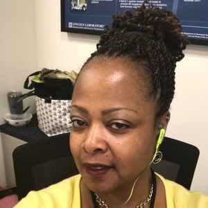 Meet your Posher, Angela